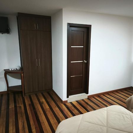 Hostal Pucara โลจา ภายนอก รูปภาพ