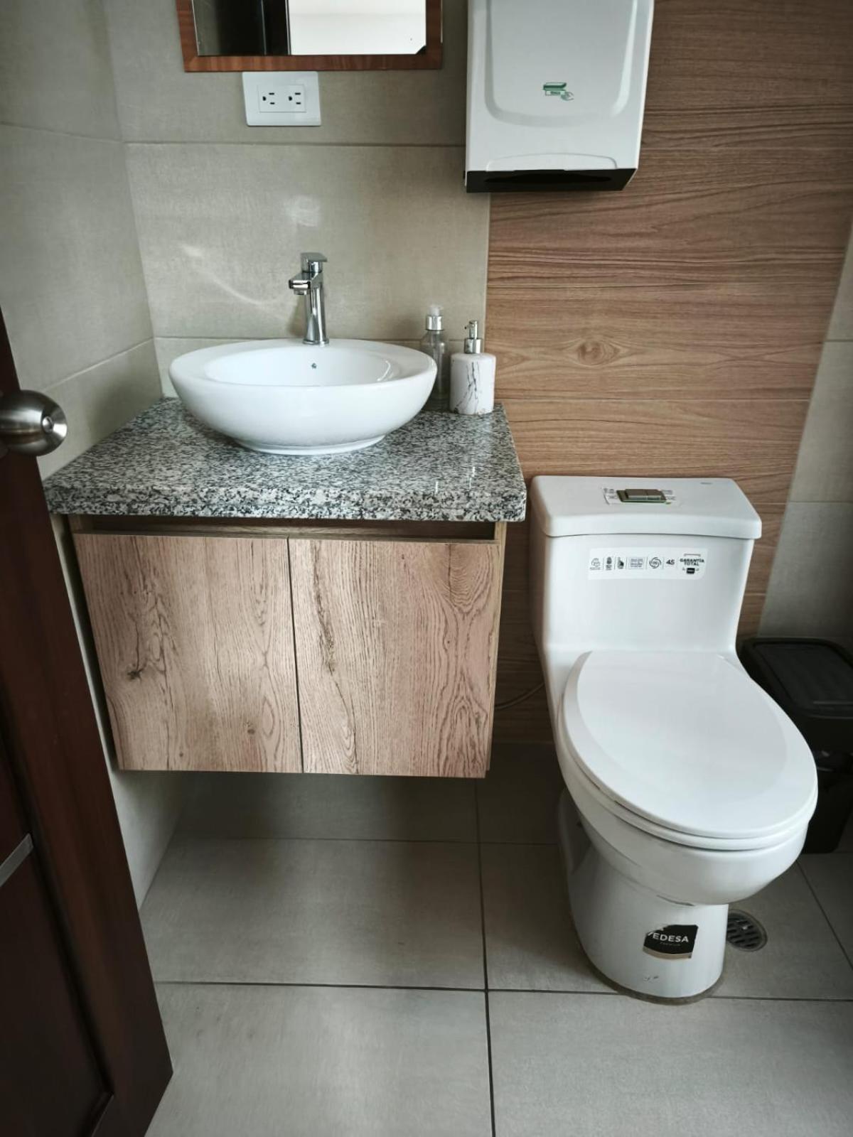 Hostal Pucara โลจา ภายนอก รูปภาพ