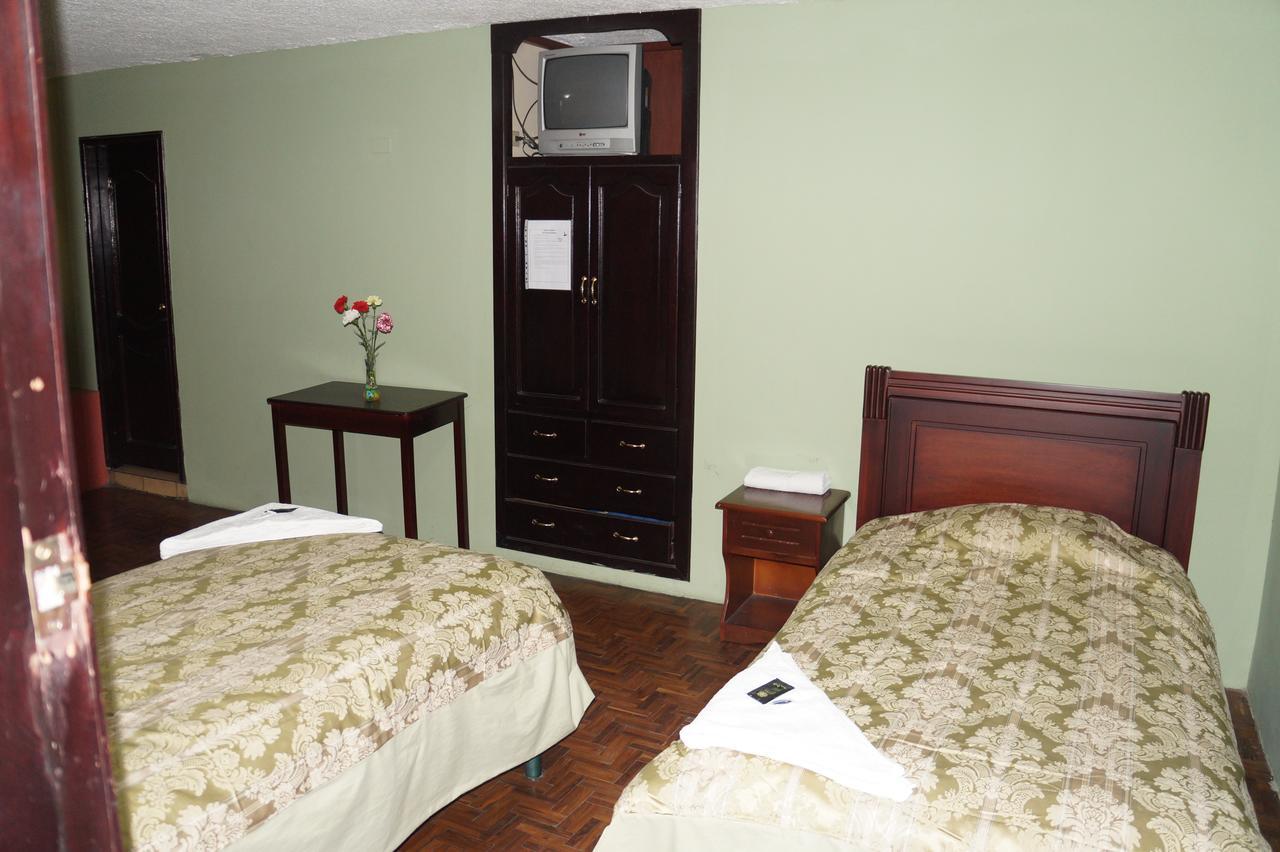 Hostal Pucara โลจา ภายนอก รูปภาพ
